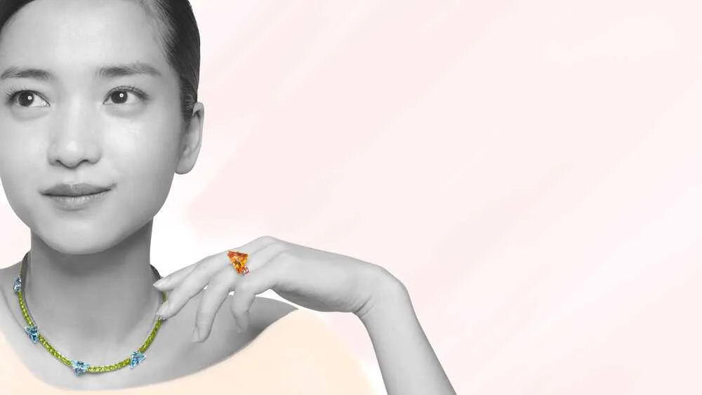 gương mặt đại diện của Prada Kim Tae Ri