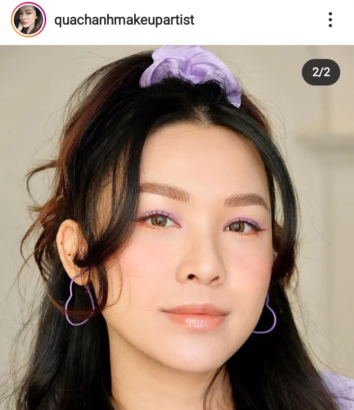 Trang điểm mắt màu tím pastel và cam nude cá tính Cô gái trang điểm mắt cam nude và tím pastel.