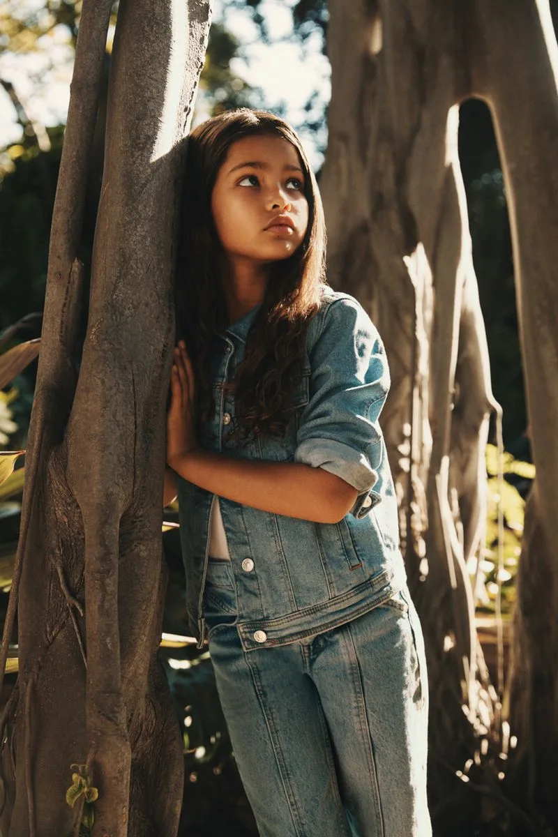 thiết kế trẻ em trong BST Denim của Mango