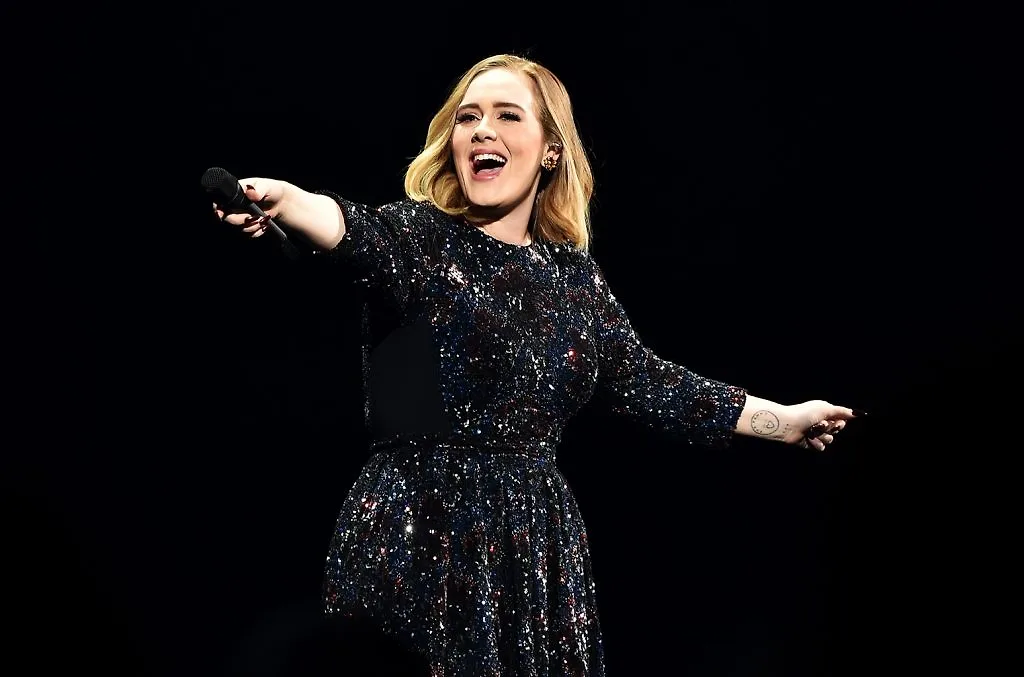 "Họa mi nước Anh" - Adele: "Sẽ không còn bất kì tour diễn quốc tế nào từ tôi nữa!" Adele không thực hiện hay tham gia bất kì tour diễn quốc tế nào nữa.