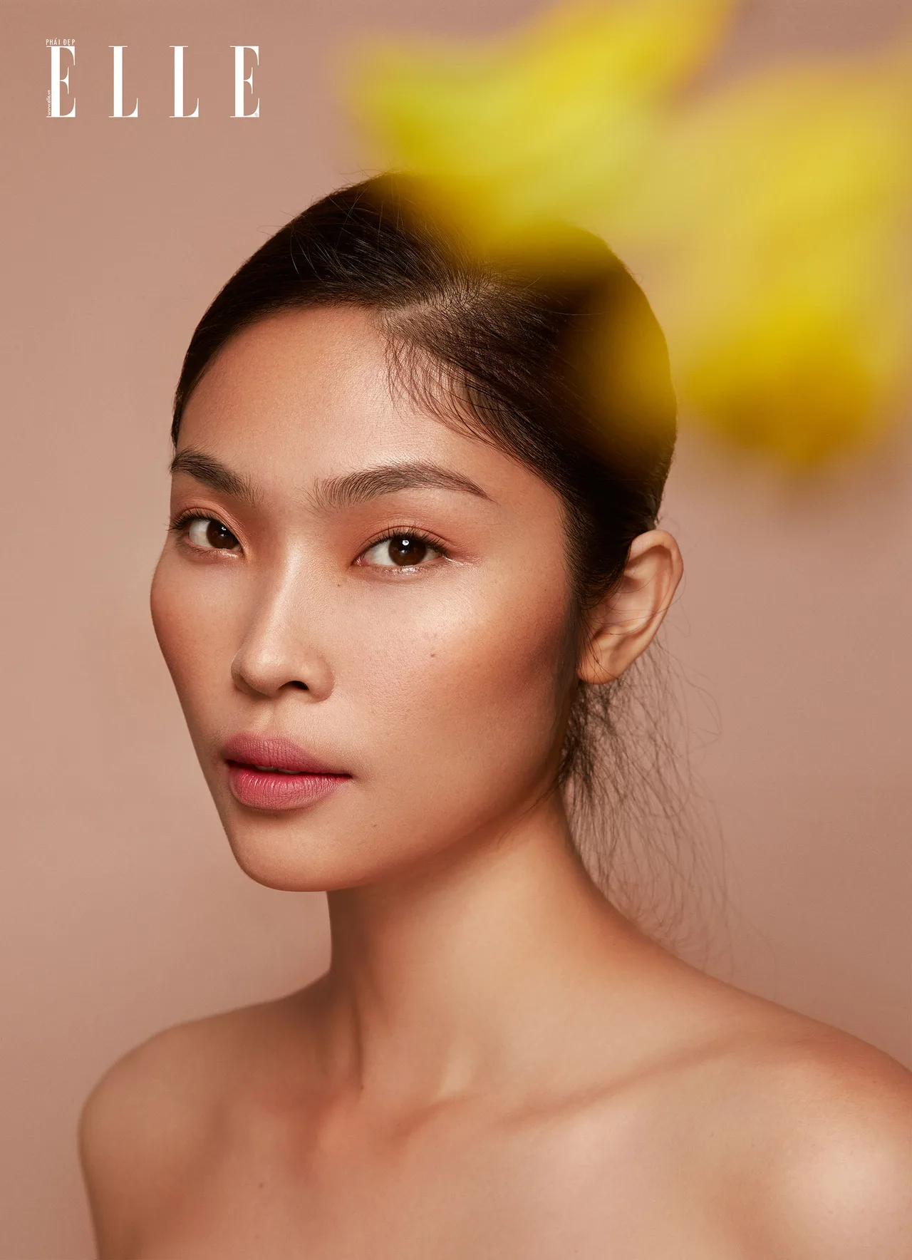 Cle de Peau beaute phong cách trang điểm nhẹ nhàng Cle de Peau beaute phong cách trang điểm nhẹ nhàng