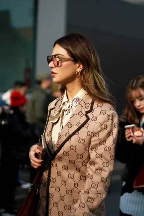 Phong cách street style đặc sắc ủng hộ các nhà mốt cựu trào tại Milan Thu – Đông 2018 Phong cách street style đặc sắc ủng hộ các nhà mốt cựu trào tại Milan Thu – Đông 2018
