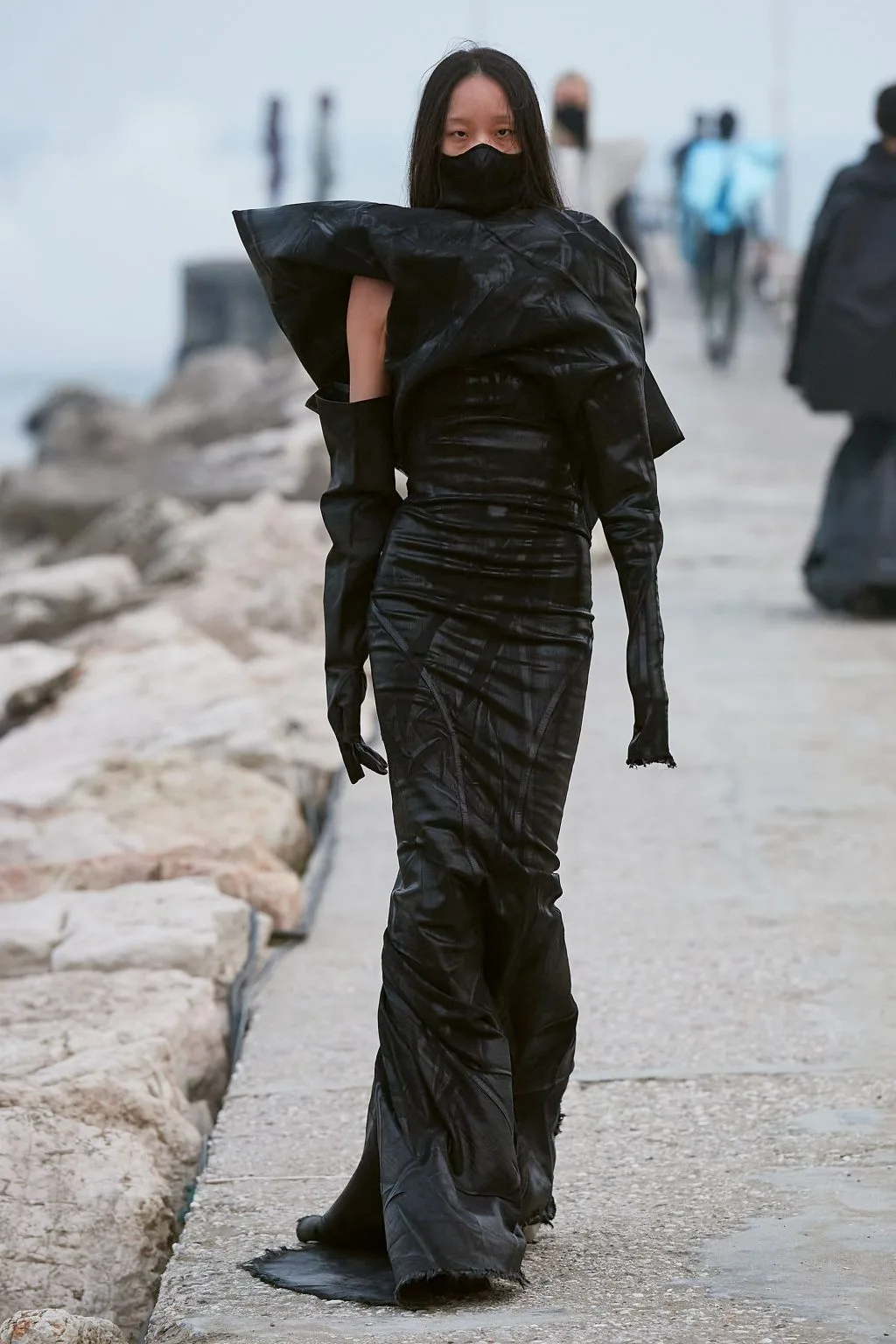 thời trang phù thủy biển bst thu đông 2021 rick owens