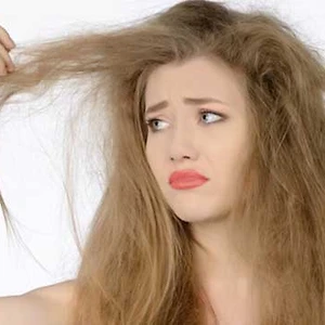 5 điều quan trọng cần nhớ khi chăm sóc tóc hư tổn nặng