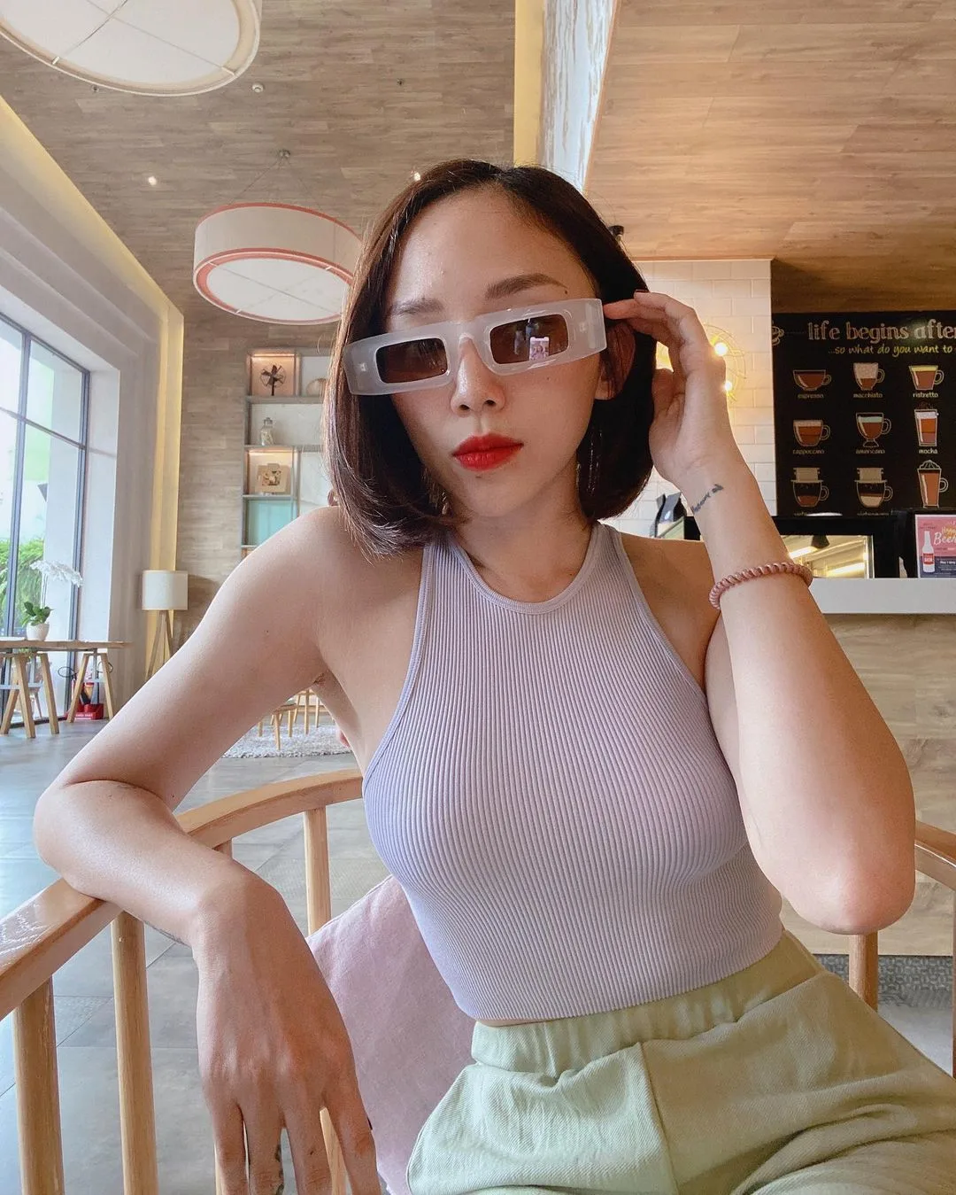 kính mát hình chữ nhật tóc tiên