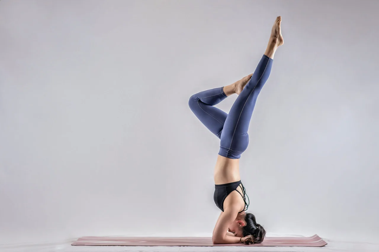 yoga trong nhà