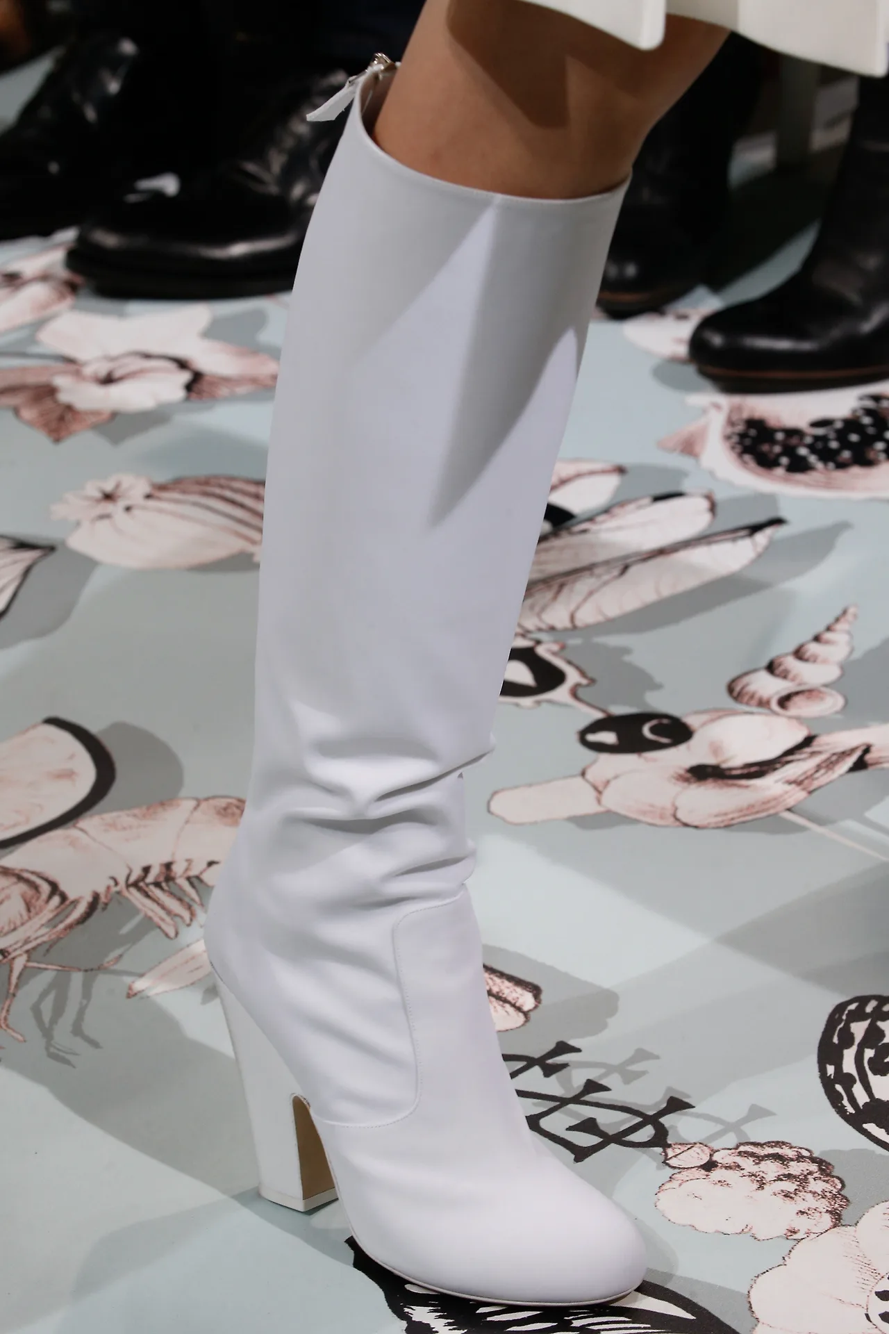 detail-schiaparelli-spring-2016-ellevietnam(4)