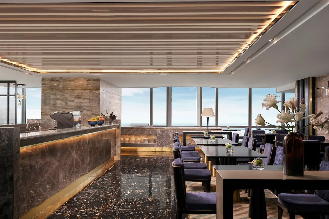 Khu vực lounge tại Vinpearl Landmark 81