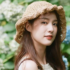 biotin có ngăn rụng tóc không? Ảnh: sanook.