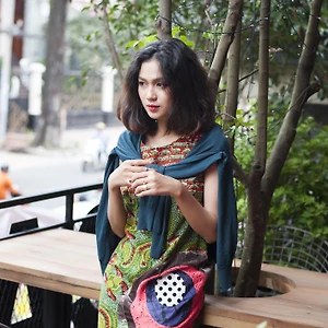 Trong tủ đồ tháng 9: Midi-ring nhỏ xinh & Cardigan muôn thuở