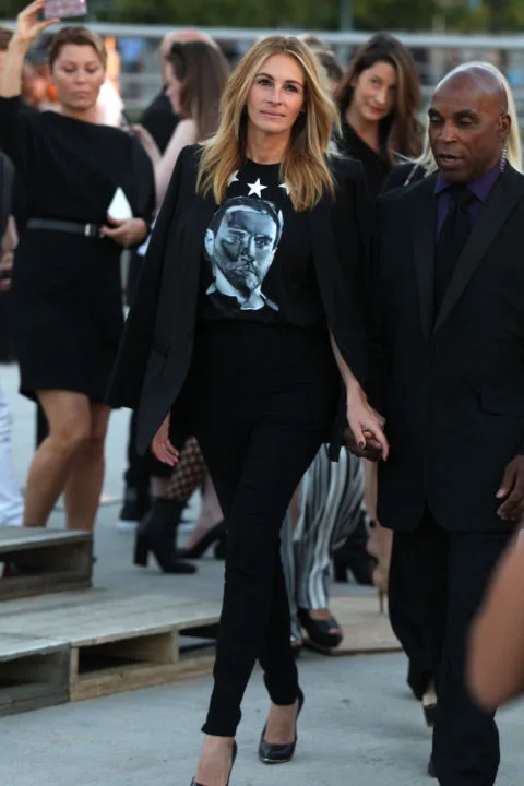 Julia Roberts julia-roberts-givenchy-show