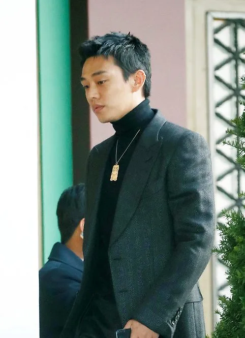 Song Joong Ki - elle 3