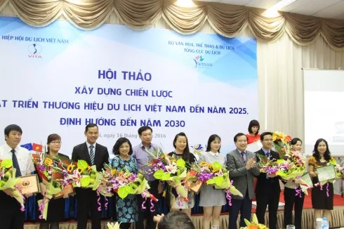 Khách sạn InterContinental Hanoi Westlake vinh dự là 1 trong 10 khách sạn tại Việt Nam và đồng thời cũng là đơn vị duy nhất tại Hà Nội được đón nhận giải thưởng “Khách sạn xanh ASEAN 2016-2018”