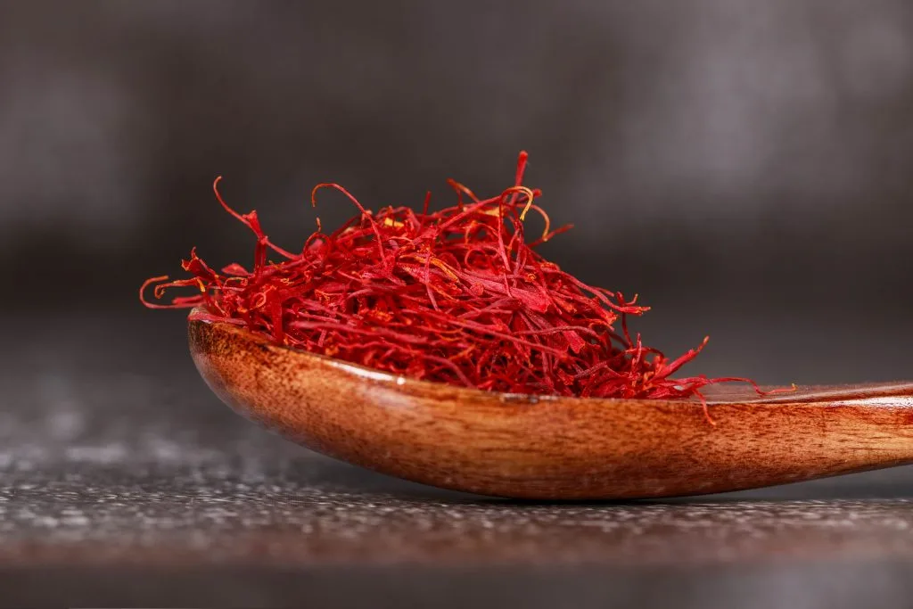 sản phẩm chiết xuất từ nhụy hoa nghệ tây saffron sản phẩm chiết xuất từ nhụy hoa nghệ tây saffron