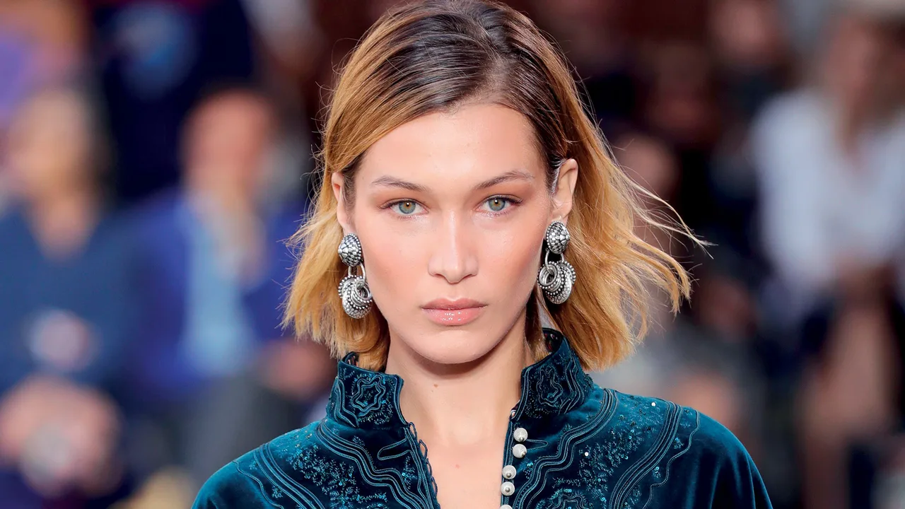 Bella Hadid cô gái có khuôn mặt đẹp nhất thế giới Bella Hadid cô gái có khuôn mặt đẹp nhất thế giới