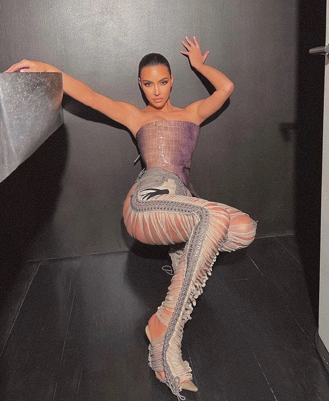 kim k custom quần jean