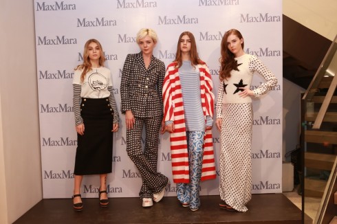 Dàn mẫu ruột của thương hiệu Ý tạo dáng sành điệu với trang phục Max Mara trong buổi khai trương cửa hàng.