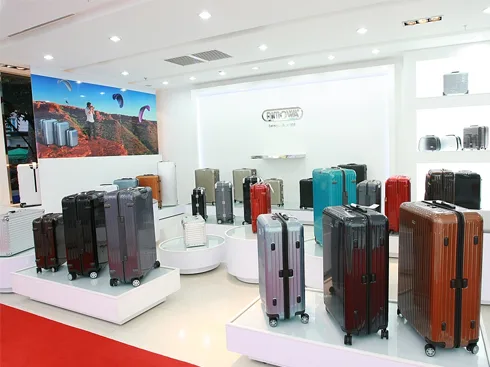 Những chiếc vali Rimowa với thiết kế tinh xảo
