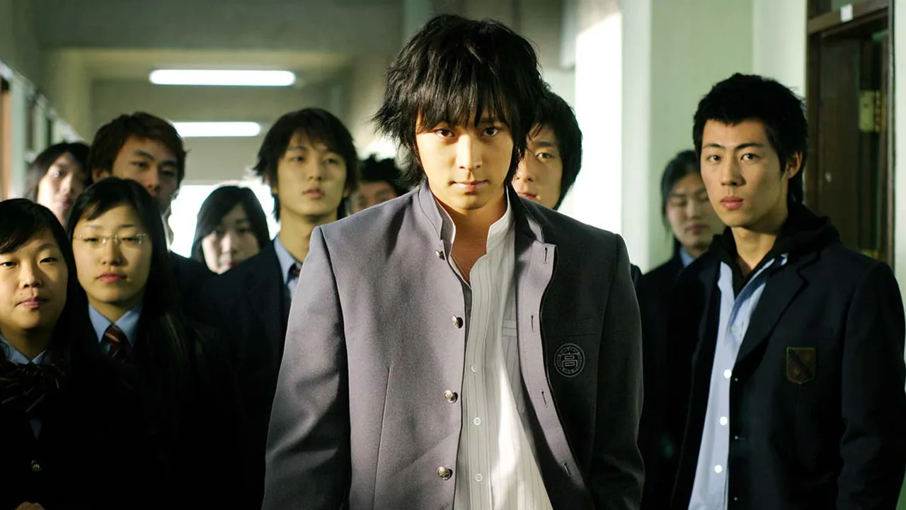 kang dong won trong phim Romance of Their Own (2004) phim kang dong won