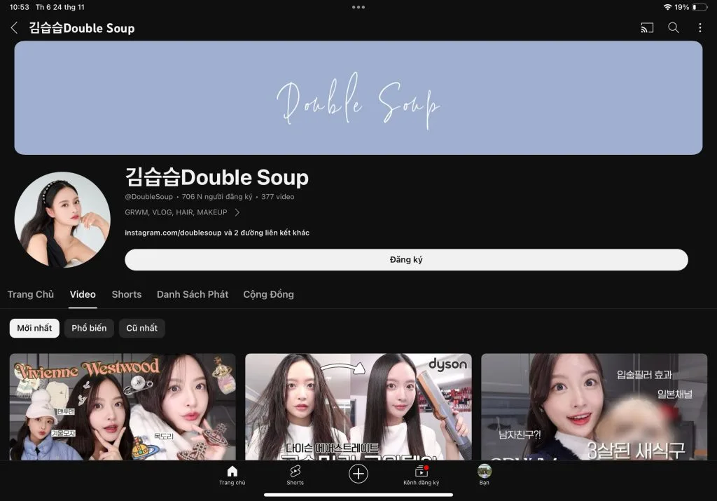 Cô nàng Double Soup chia sẻ phong cách làm đẹp hàng ngày. Cô nàng Double Soup chia sẻ phong cách làm đẹp hàng ngày.