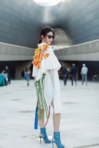 Gợi ý street style cùng giày boots cho mùa Thu-Đông 2017 từ các fashionista Việt Gợi ý street style cùng giày boots cho mùa Thu-Đông 2017 từ các fashionista Việt