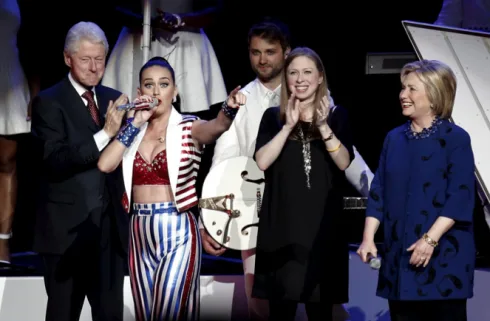 Hoàng loạt người tiếc nuối khi chức vụ Tổng thống vụt khỏi tay Hillary Clinton
