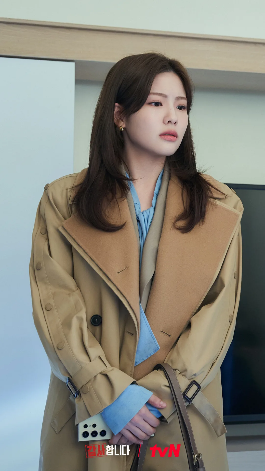 Nữ diễn viên "The Auditors," đã biến chiếc áo blazer thành một phần không thể thiếu của phong cách cá nhân