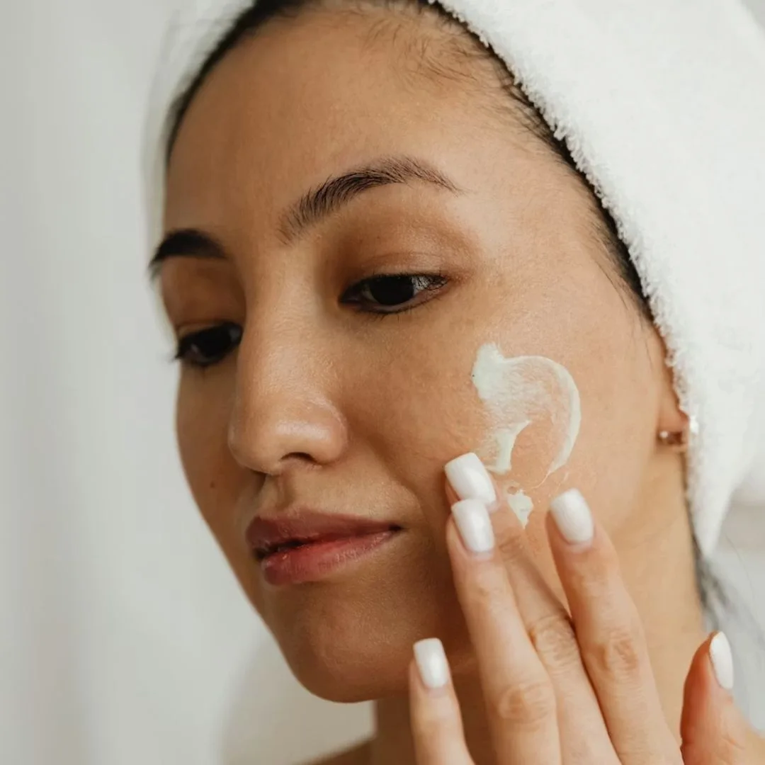 Không tẩy trang khiến các hoạt chất chăm sóc da không thể thẩm thấu