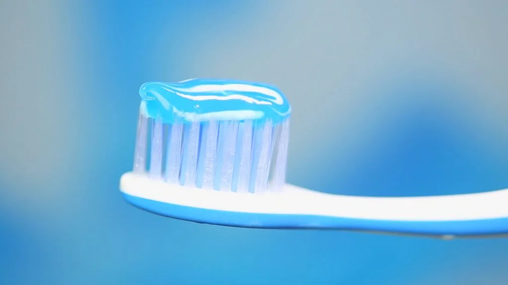 chăm sóc răng miệng - bàn chải