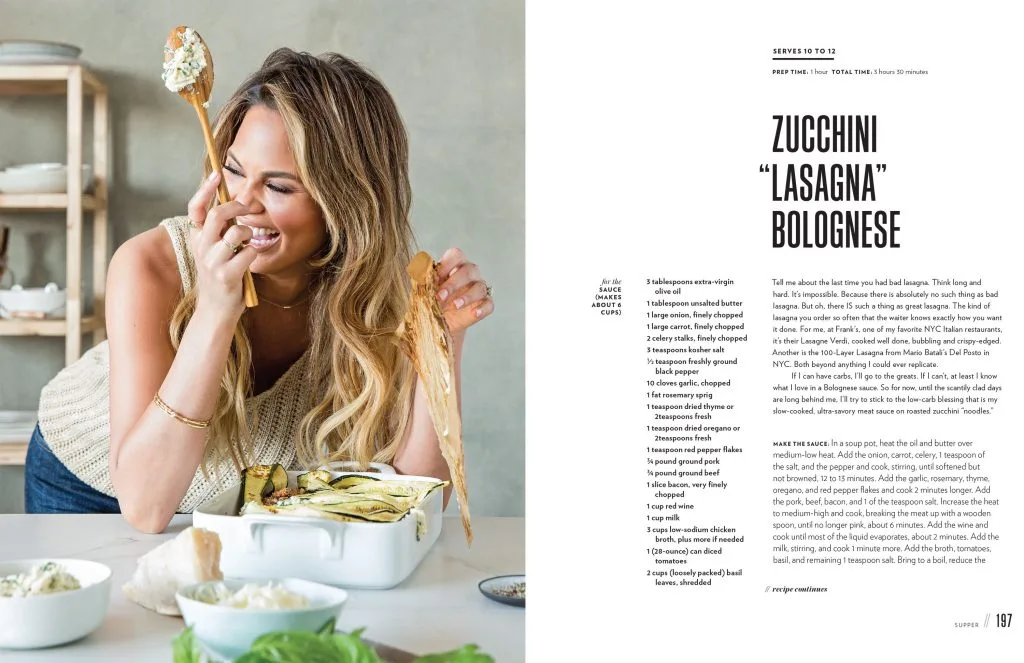 Siêu mẫu Chrissy Teigen trổ tài nấu phở