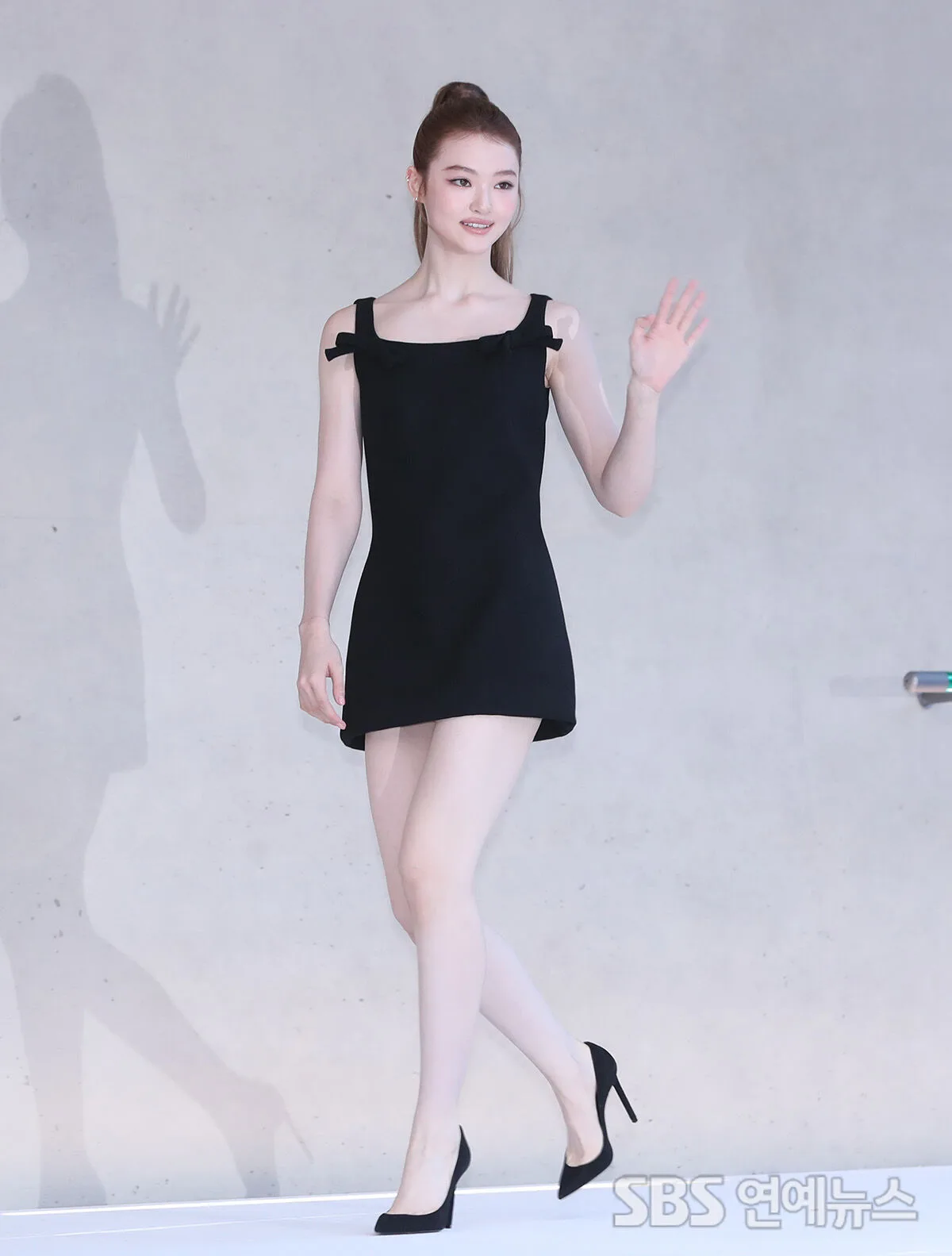 Thời trang Ella tại event khai trương của Gentle Monster