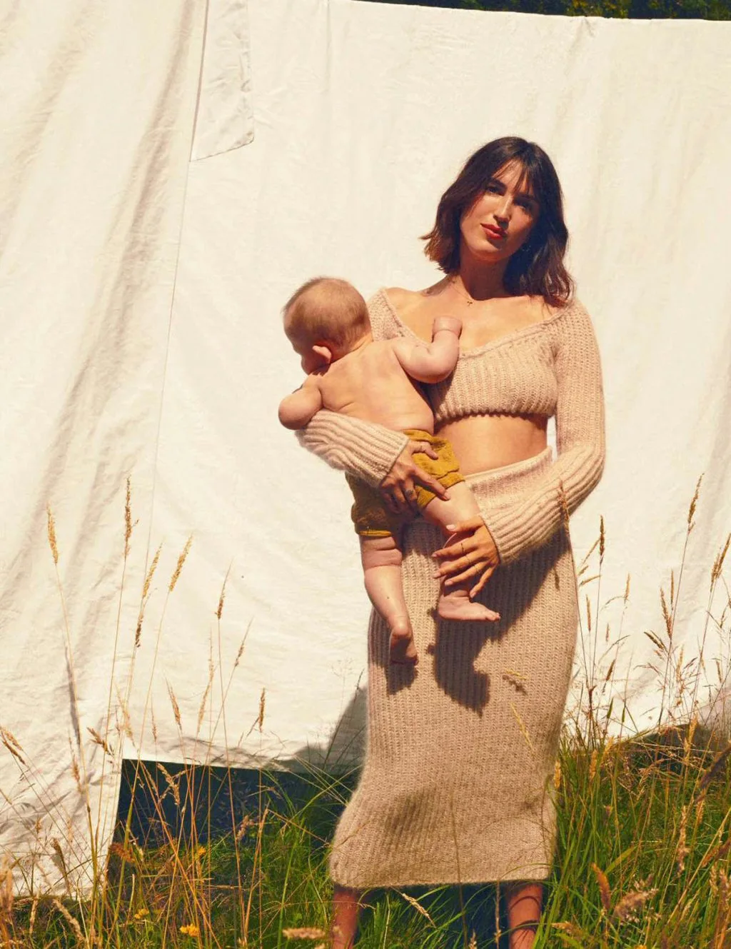 Jeanne Damas và con trai.