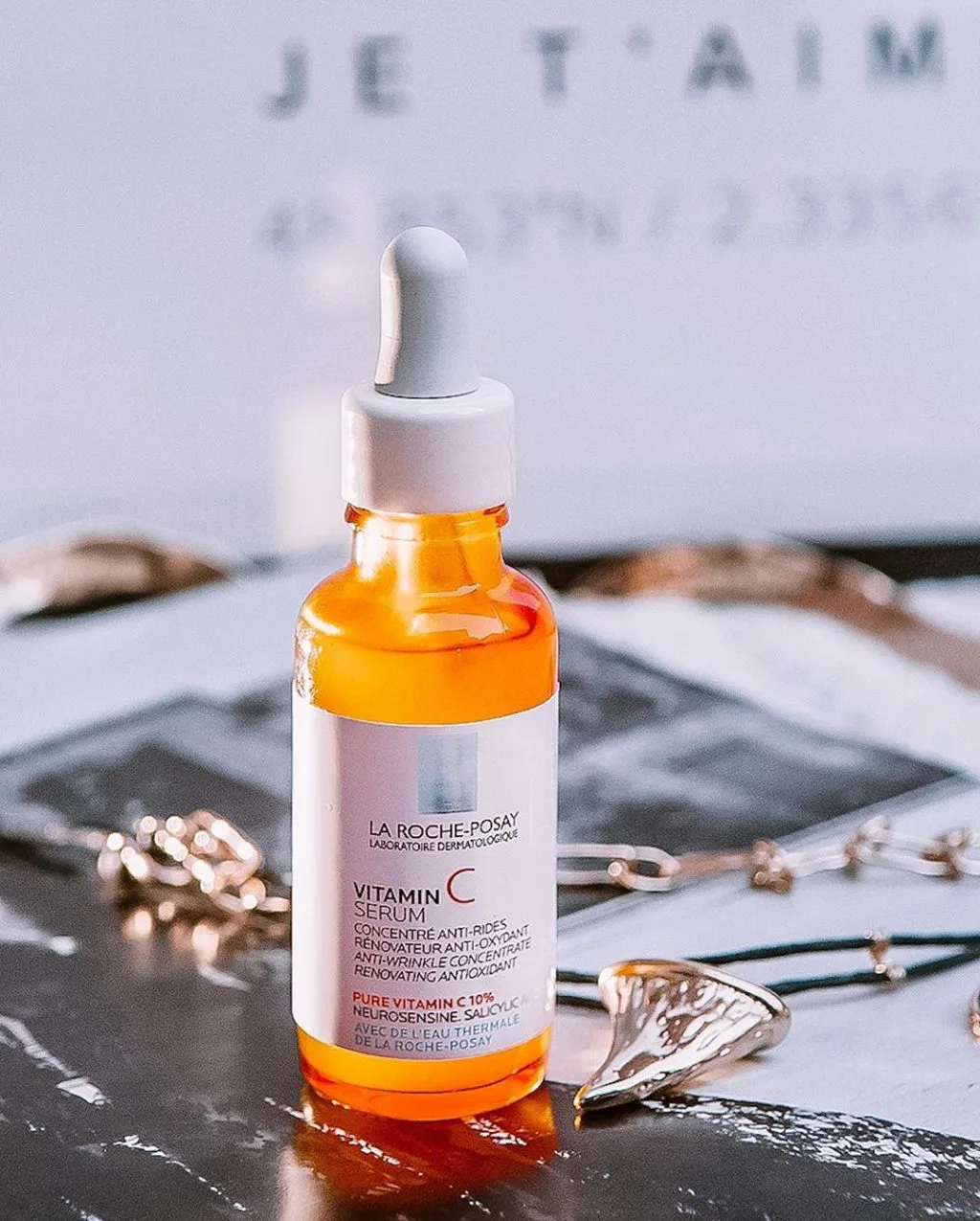Ngày của mẹ-Serum Laroche-Posay màu cam. Ngày của mẹ-Serum Laroche-Posay màu cam.