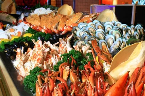 Buffet hải sản với các loại thực phẩm thượng hạng vào ngày Quốc tế Phụ nữ 8/3/2017.