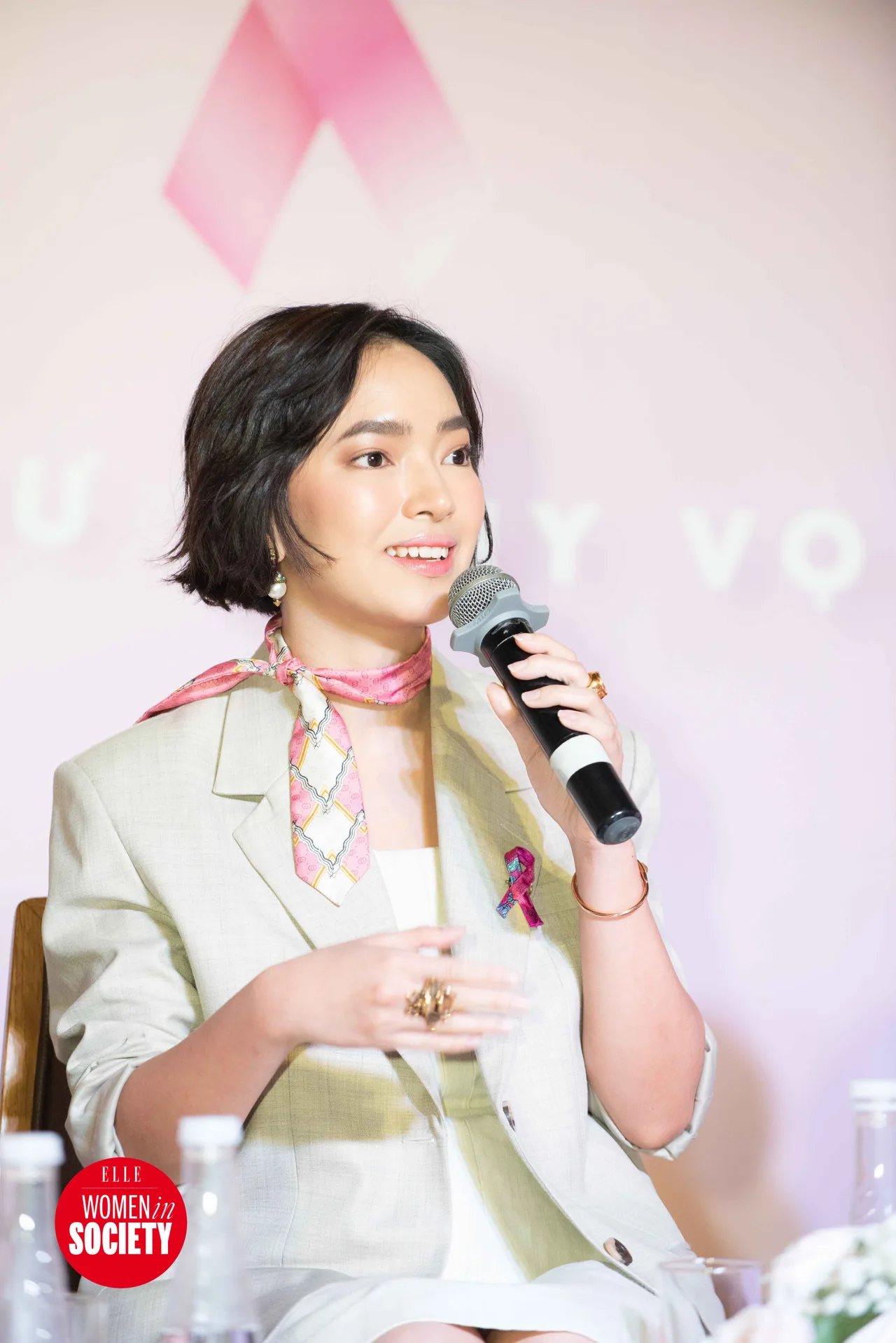 Châu Bùi chia sẻ về cách mặc đẹp trong elle women in society