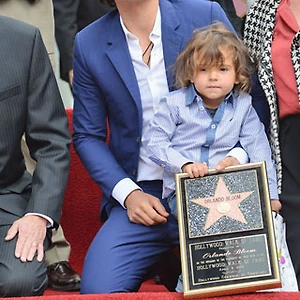 Orlando Bloom nhận sao trên Đại lộ danh vọng cùng con trai