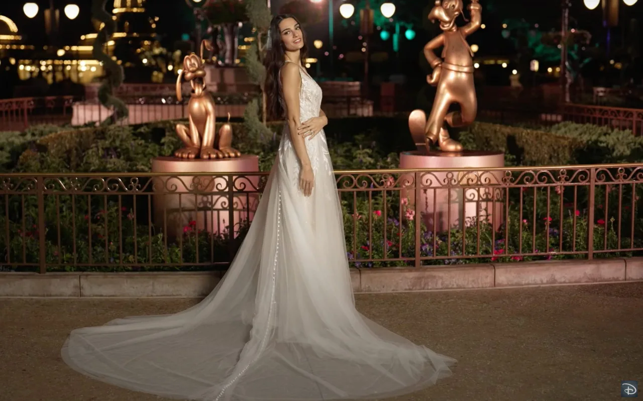đầm cưới ren disney màu trắng