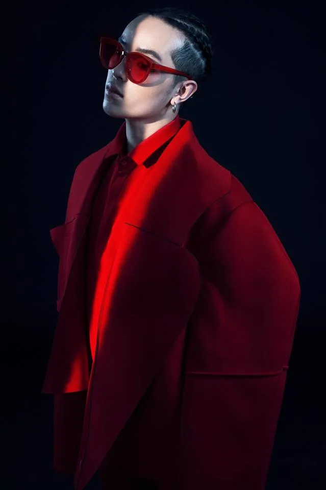 Stylist Kelbin Lei với chiếc mắt kính Gentle Monster