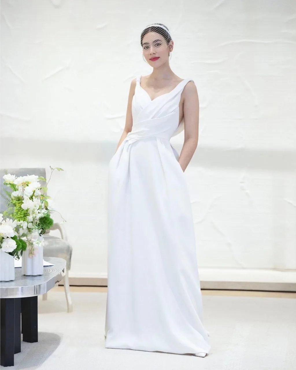 đôi môi đỏ hồng mịn màng