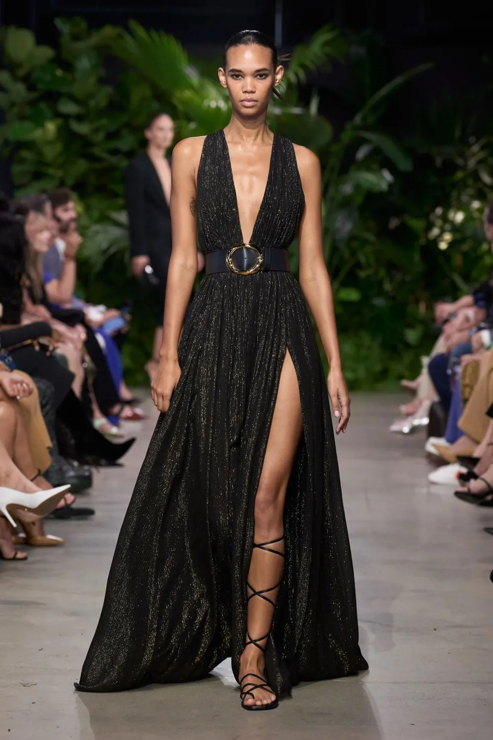 MK xuân hè 2023 look 29
