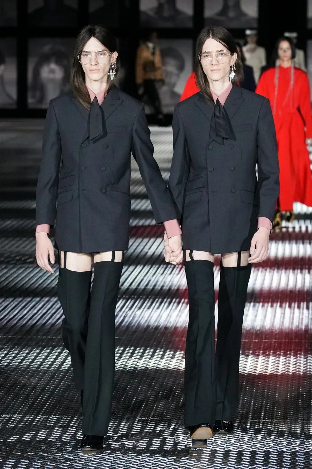 GG xuân hè 2023 look 1