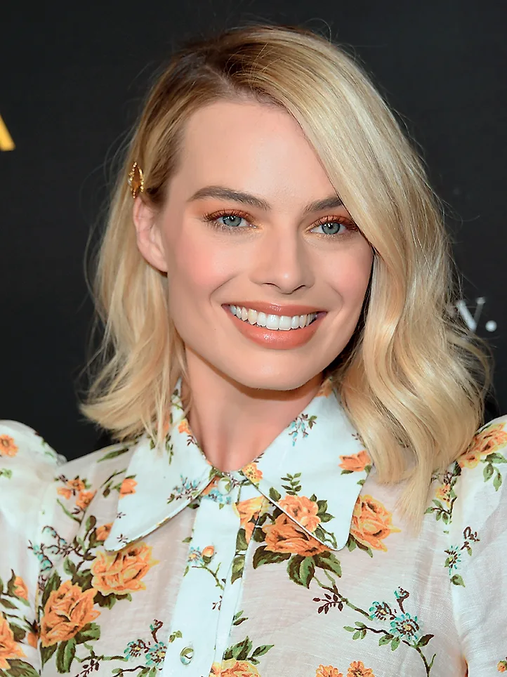 Margot Robbie 2 Margot Robbie 2