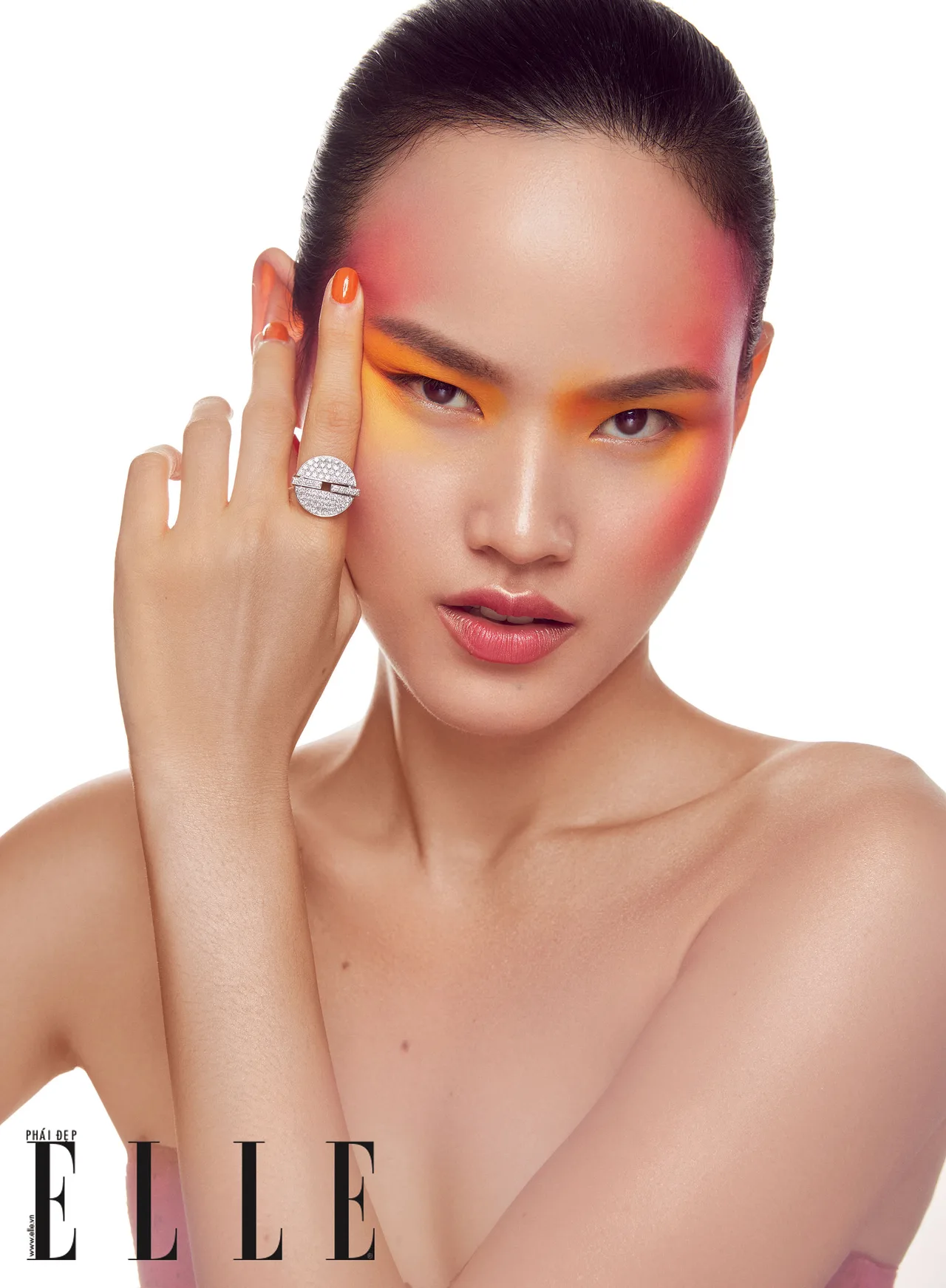 trang điểm 4 trang điểm 4