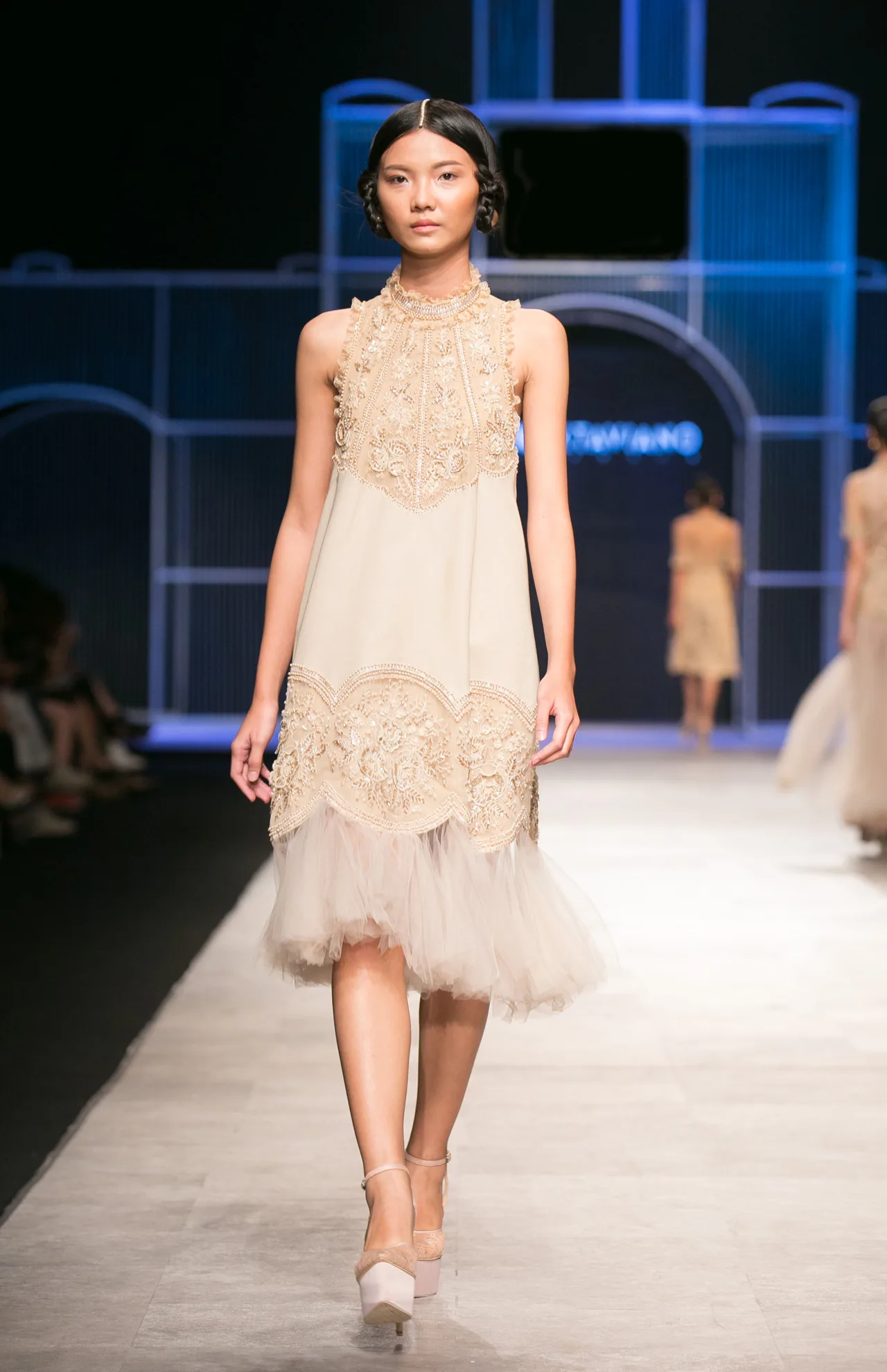 BST Thu-Đông 2016 của NTK Priyo Oktaviano