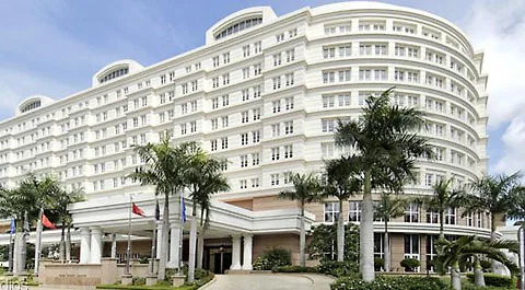 park-hyatt-saigon-facade