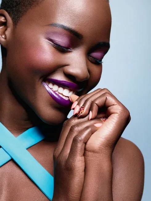 Bí quyết làm đẹp “đẹp nhất hành tinh” như Lupita Nyong’o Bí quyết làm đẹp “đẹp nhất hành tinh” như Lupita Nyong’o