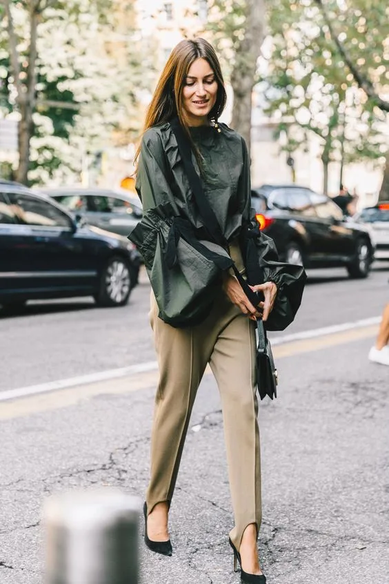 Một trong những mạng xa hội mà các fashionista thường hay truy cập là Pinterest, nơi có rất nhiều chia sẻ thú vị và những cái nhìn mới mẻ về ảnh thời trang.