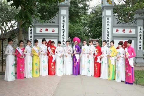 Cuộc-thi-Hoa-hậu-Ảnh-trực-tuyến-AdAsia-2013