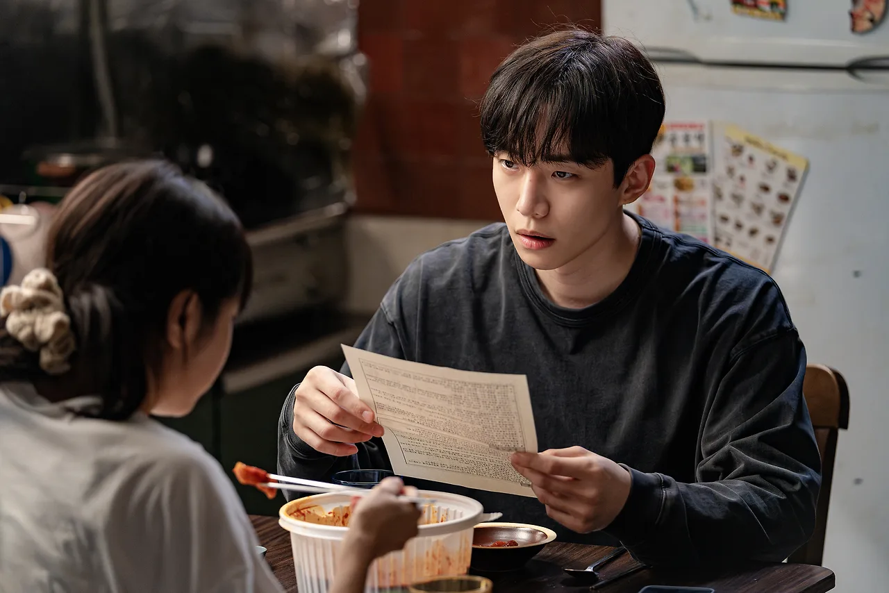 Lee Jun Ho trong vai Kang Sang Woong, Cashero 2025