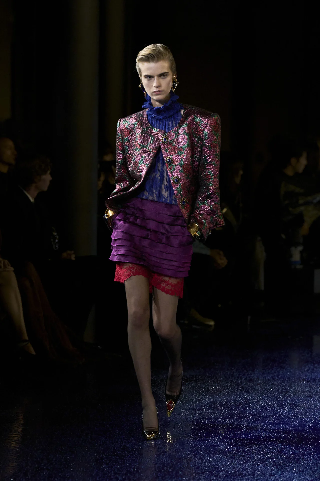 áo vest tím Saint Laurent